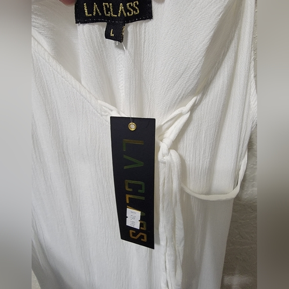 White LA Class dress - Picture 2 of 6